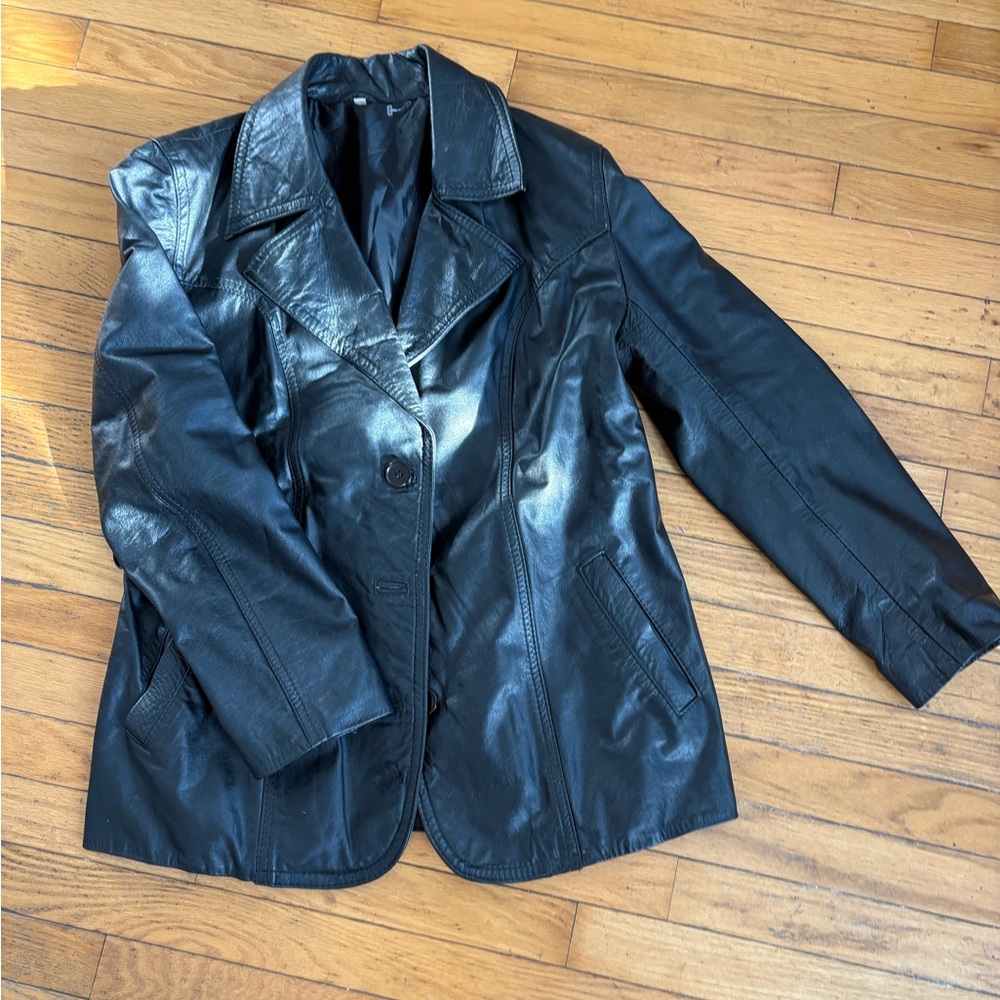 Elegant Black Leather Jacket for Women